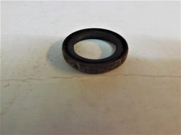 oil-seal-22mm-x-31mm-x-4mm-